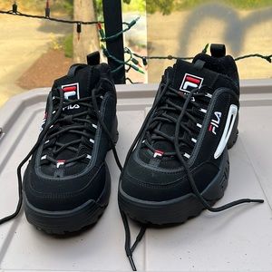 Black chunky Fila sneakers